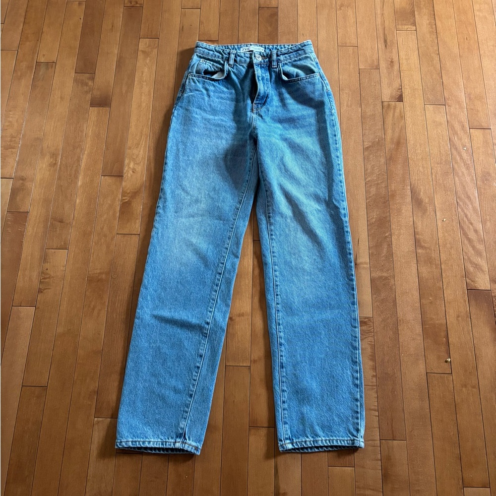 Zara Light Blue Straight-Leg Women's Jeans